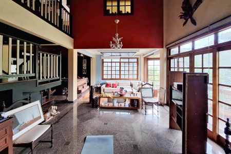 Sala de casa à venda com 5 quartos, 532m² em São Francisco, Niterói