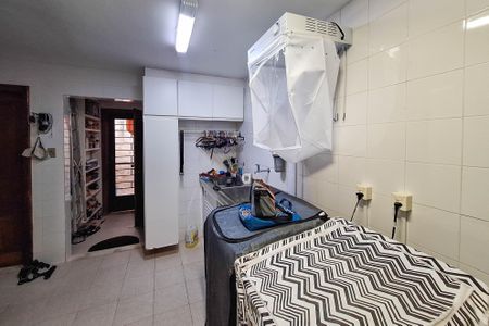 Casa à venda com 532m², 5 quartos e 2 vagasÁrea de Serviço