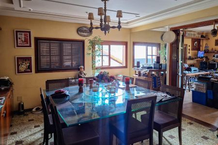 Casa à venda com 532m², 5 quartos e 2 vagasCopa