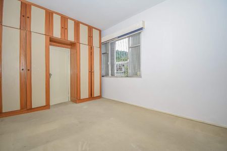 Apartamento à venda com 75m², 3 quartos e 4 vagas