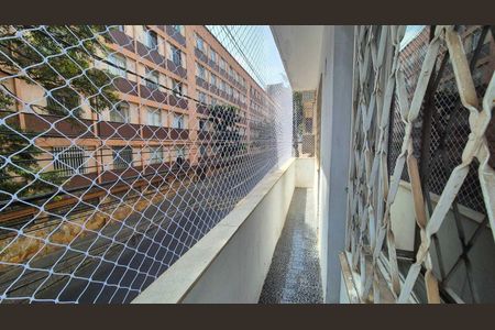 Apartamento à venda com 100m², 3 quartos e sem vagaVaranda