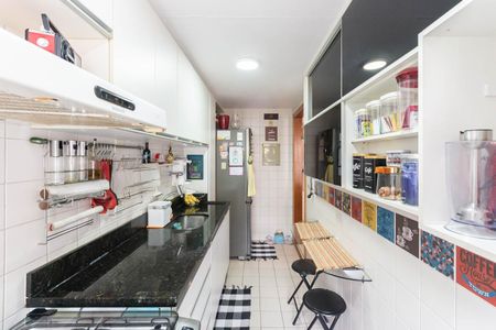 Apartamento à venda com 70m², 2 quartos e 1 vagaCozinha