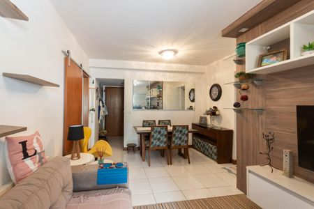 Apartamento à venda com 70m², 2 quartos e 1 vagaSala
