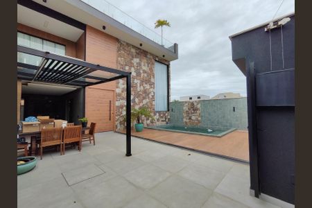 Casa de condomínio à venda com 560m², 4 quartos e 1 vaga Casa de condomínio à venda com 560m², 4 quartos e 1 vagaVaranda Sala