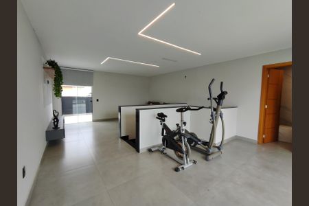 Casa de condomínio à venda com 560m², 4 quartos e 1 vaga Casa de condomínio à venda com 560m², 4 quartos e 1 vagaSala 2