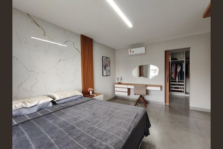 Casa de condomínio à venda com 560m², 4 quartos e 1 vaga Casa de condomínio à venda com 560m², 4 quartos e 1 vagaSuíte 1