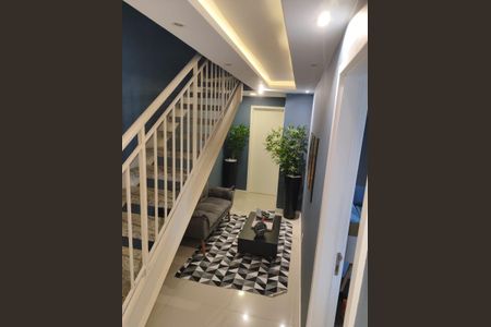 Apartamento à venda com 125m², 3 quartos e 2 vagasCorredor