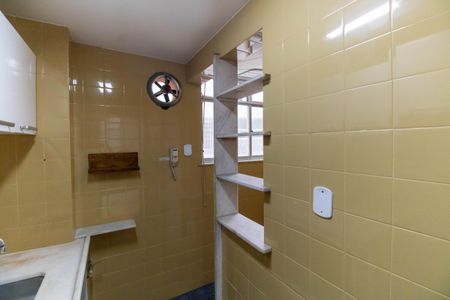 Apartamento à venda com 65m², 2 quartos e 1 vaga Apartamento à venda com 65m², 2 quartos e 1 vagaCozinha e Área de Serviço