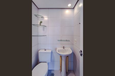 Apartamento à venda com 42m², 1 quarto e sem vaga Apartamento à venda com 42m², 1 quarto e sem vagaBanheiro Social