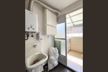 Apartamento à venda com 52m², 2 quartos e 1 vaga Apartamento à venda com 52m², 2 quartos e 1 vagaÁrea de Serviço