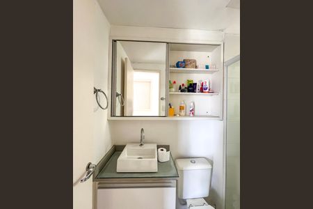 Apartamento à venda com 52m², 2 quartos e 1 vaga Apartamento à venda com 52m², 2 quartos e 1 vagaBanheiro