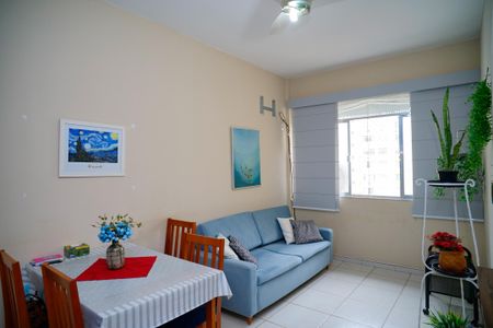 Sala de apartamento à venda com 2 quartos, 52m² em Icaraí, Niterói