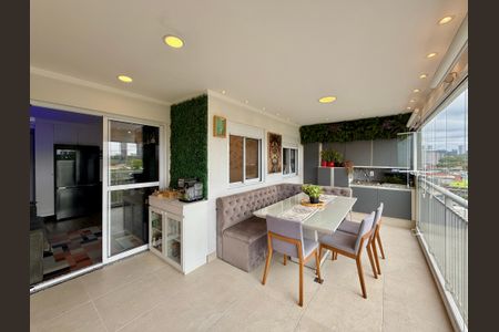 Apartamento à venda com 71m², 2 quartos e 2 vagasVaranda