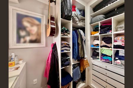 Apartamento à venda com 71m², 2 quartos e 2 vagasCloset da Suíte