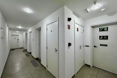 Apartamento à venda com 71m², 2 quartos e 2 vagasHall Apartamento