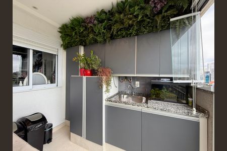 Apartamento à venda com 71m², 2 quartos e 2 vagasÁrea de Serviço