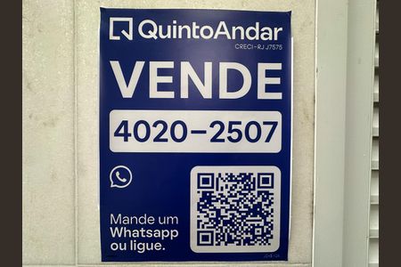Apartamento à venda com 80m², 2 quartos e 1 vaga Apartamento à venda com 80m², 2 quartos e 1 vagaPlaquinha