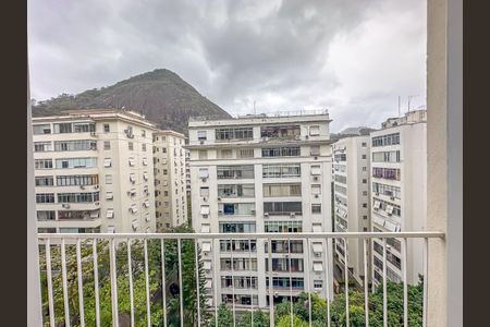 Apartamento à venda com 80m², 2 quartos e 1 vaga Apartamento à venda com 80m², 2 quartos e 1 vagaVaranda da Sala
