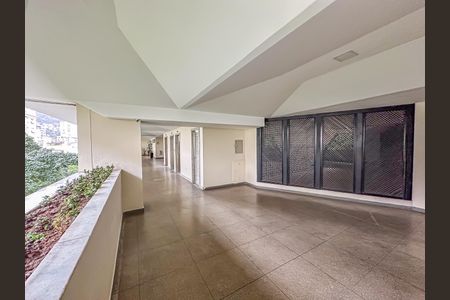 Apartamento à venda com 80m², 2 quartos e 1 vaga Apartamento à venda com 80m², 2 quartos e 1 vagaHall de entrada