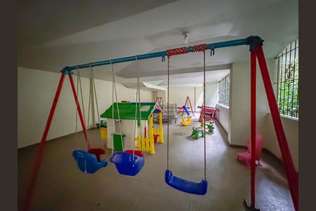 Apartamento à venda com 80m², 2 quartos e 1 vaga Apartamento à venda com 80m², 2 quartos e 1 vagaÁrea comum - Playground