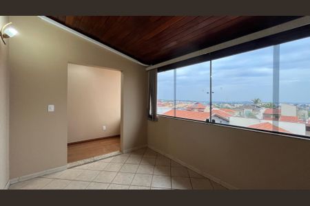 Casa à venda com 407m², 5 quartos e 4 vagas