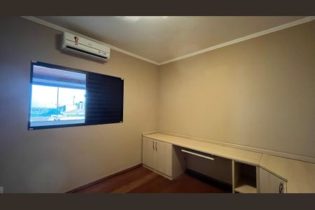 Casa à venda com 407m², 5 quartos e 4 vagas