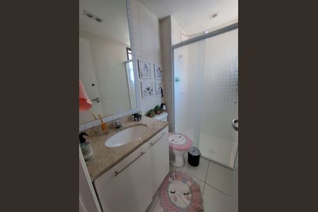 Apartamento à venda com 79m², 3 quartos e 2 vagasBanheiro Social