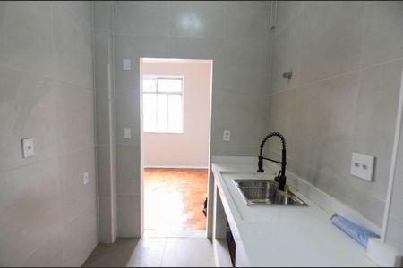 Apartamento à venda com 58m², 2 quartos e sem vagaCozinha