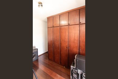 Casa à venda com 350m², 4 quartos e 4 vagasSuíte 4