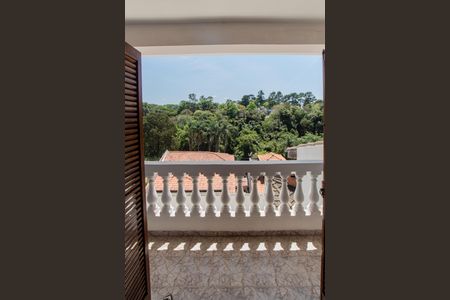 Casa à venda com 350m², 4 quartos e 4 vagasSuíte 2 - Varanda