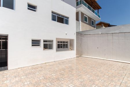 Casa à venda com 350m², 4 quartos e 4 vagasQuintal