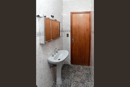 Casa à venda com 350m², 4 quartos e 4 vagasBanheiro da Suíte 3