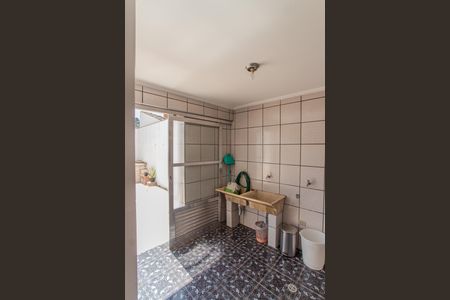 Casa à venda com 350m², 4 quartos e 4 vagasÁrea de Serviço 2