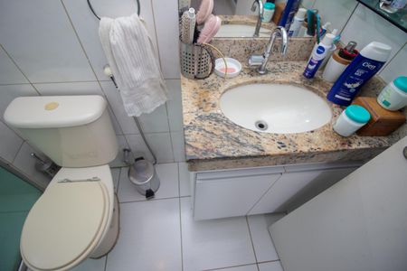 Apartamento à venda com 68m², 3 quartos e 1 vaga Apartamento à venda com 68m², 3 quartos e 1 vagaBanheiro da Suíte