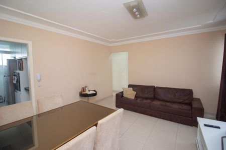 Apartamento à venda com 68m², 3 quartos e 1 vaga Apartamento à venda com 68m², 3 quartos e 1 vagaSala