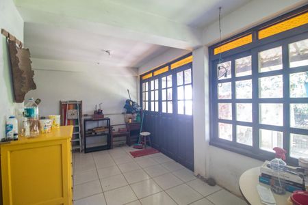 Casa à venda com 113m², 4 quartos e 2 vagas Casa à venda com 113m², 4 quartos e 2 vagasÁrea comum - Churrasqueira