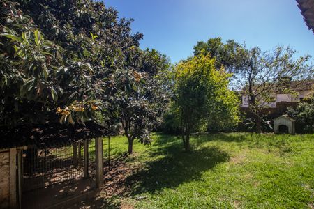 Casa à venda com 113m², 4 quartos e 2 vagas Casa à venda com 113m², 4 quartos e 2 vagasQuintal