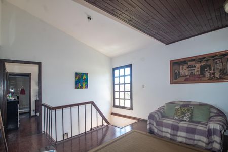 Casa à venda com 113m², 4 quartos e 2 vagas Casa à venda com 113m², 4 quartos e 2 vagasSala