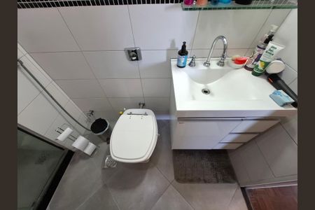 Apartamento à venda com 80m², 3 quartos e 1 vagaBanheiro 2