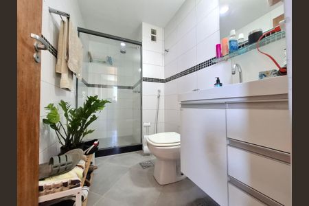 Apartamento à venda com 80m², 3 quartos e 1 vagaBanheiro 2