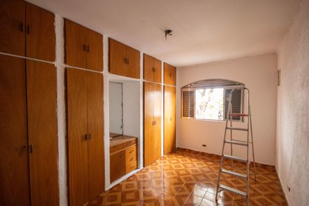 Casa para alugar com 180m², 2 quartos e 8 vagasSuíte