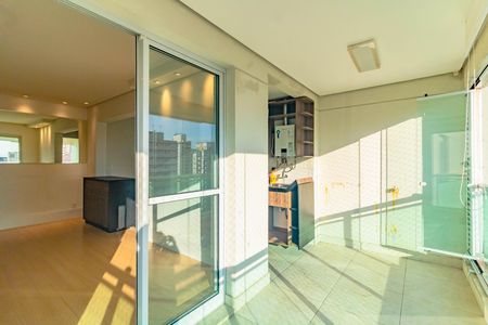 Apartamento à venda com 47m², 1 quarto e 1 vaga Apartamento à venda com 47m², 1 quarto e 1 vagaSacada