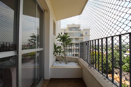Apartamento à venda com 121m², 2 quartos e 1 vagaVaranda
