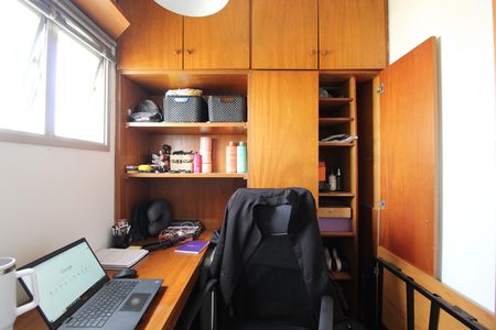 Apartamento à venda com 121m², 2 quartos e 1 vagaEscritório