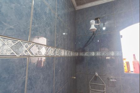 Casa à venda com 125m², 3 quartos e 3 vagas Casa à venda com 125m², 3 quartos e 3 vagasBanheiro do Quarto da Edícula