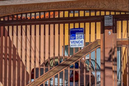 Casa à venda com 125m², 3 quartos e 3 vagas Casa à venda com 125m², 3 quartos e 3 vagasPlaca Instalada na Fachada