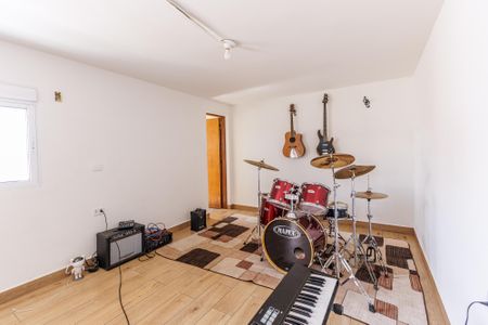 Casa para alugar com 175m², 4 quartos e 2 vagasEdícula