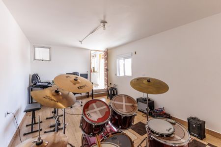 Casa para alugar com 175m², 4 quartos e 2 vagasEdícula