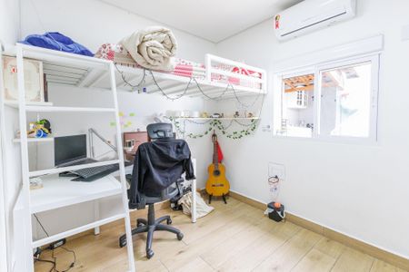 Casa para alugar com 175m², 4 quartos e 2 vagasQuarto 1