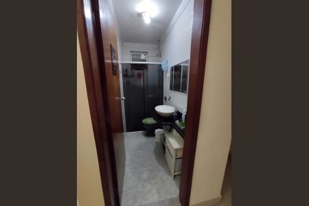 Banheiro de casa para alugar com 3 quartos, 505m² em Monte Castelo, Contagem